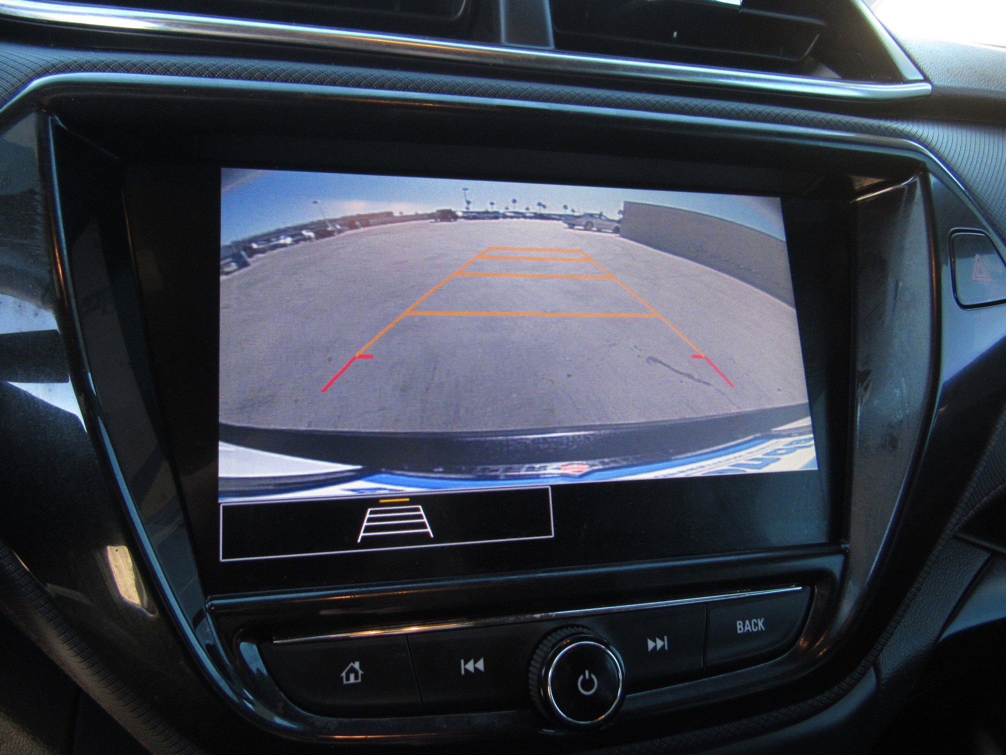 Used 2023 Chevrolet TrailBlazer RS w/ Sun and Liftgate Package image 21