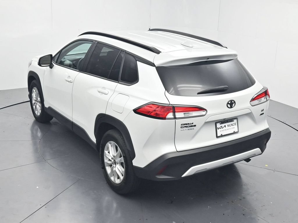 Used 2022 Toyota Corolla Cross LE w/ Black Badges Package (TMS) AWD/4WD image 48