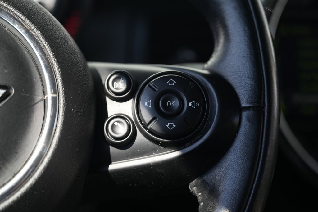 Used 2014 MINI Cooper 2-Door Hardtop image 36