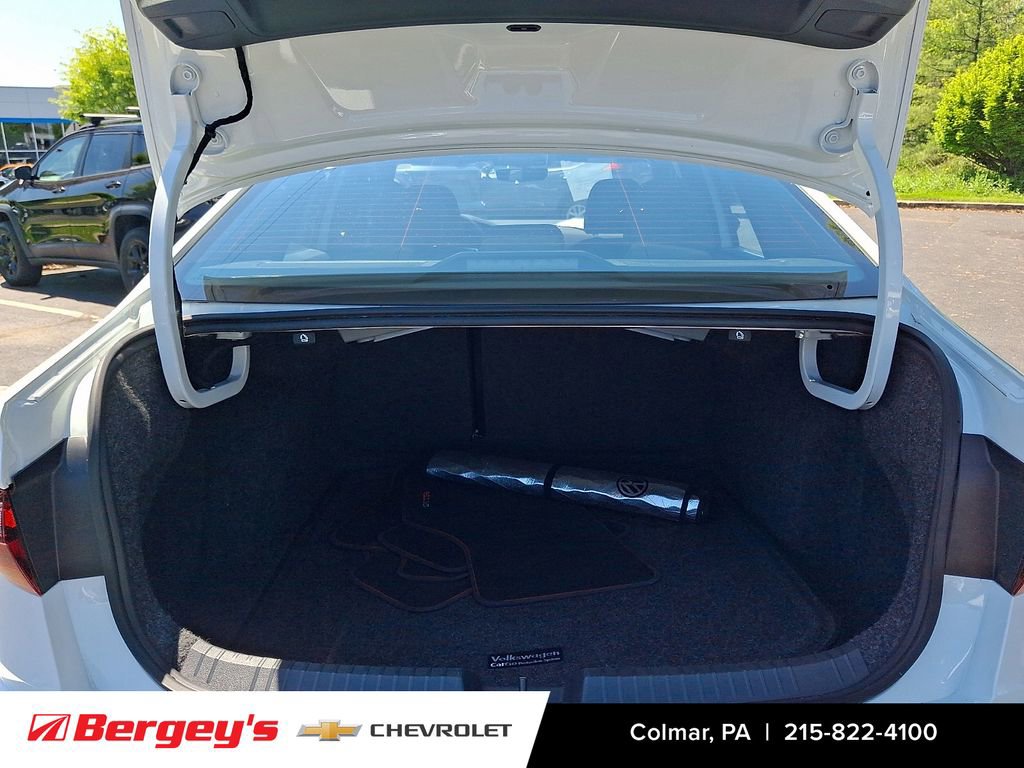 Used 2019 Volkswagen Jetta GLI FWD image 30