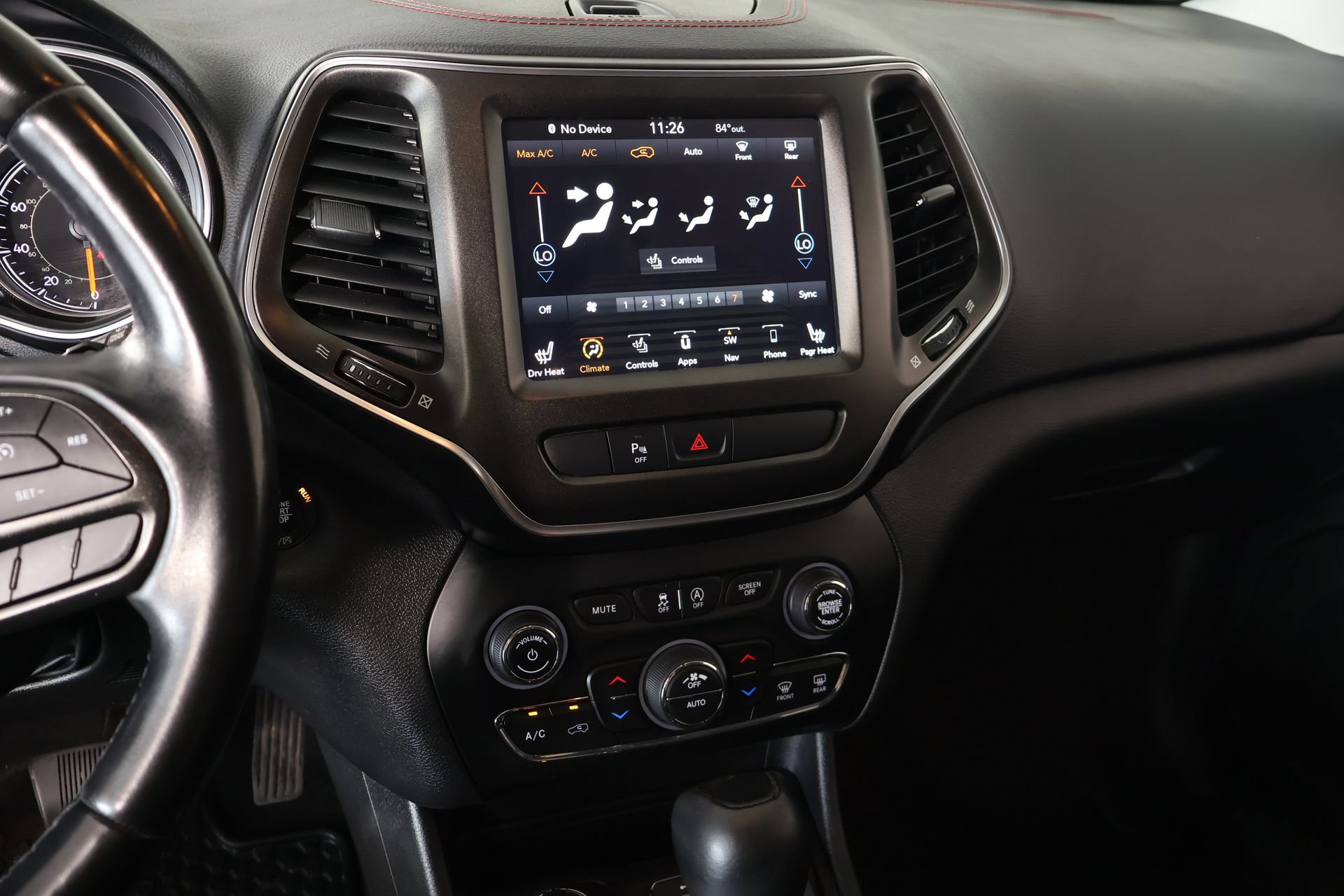 Used 2020 Jeep Cherokee Trailhawk w/ Comfort/Convenience Group AWD/4WD image 5