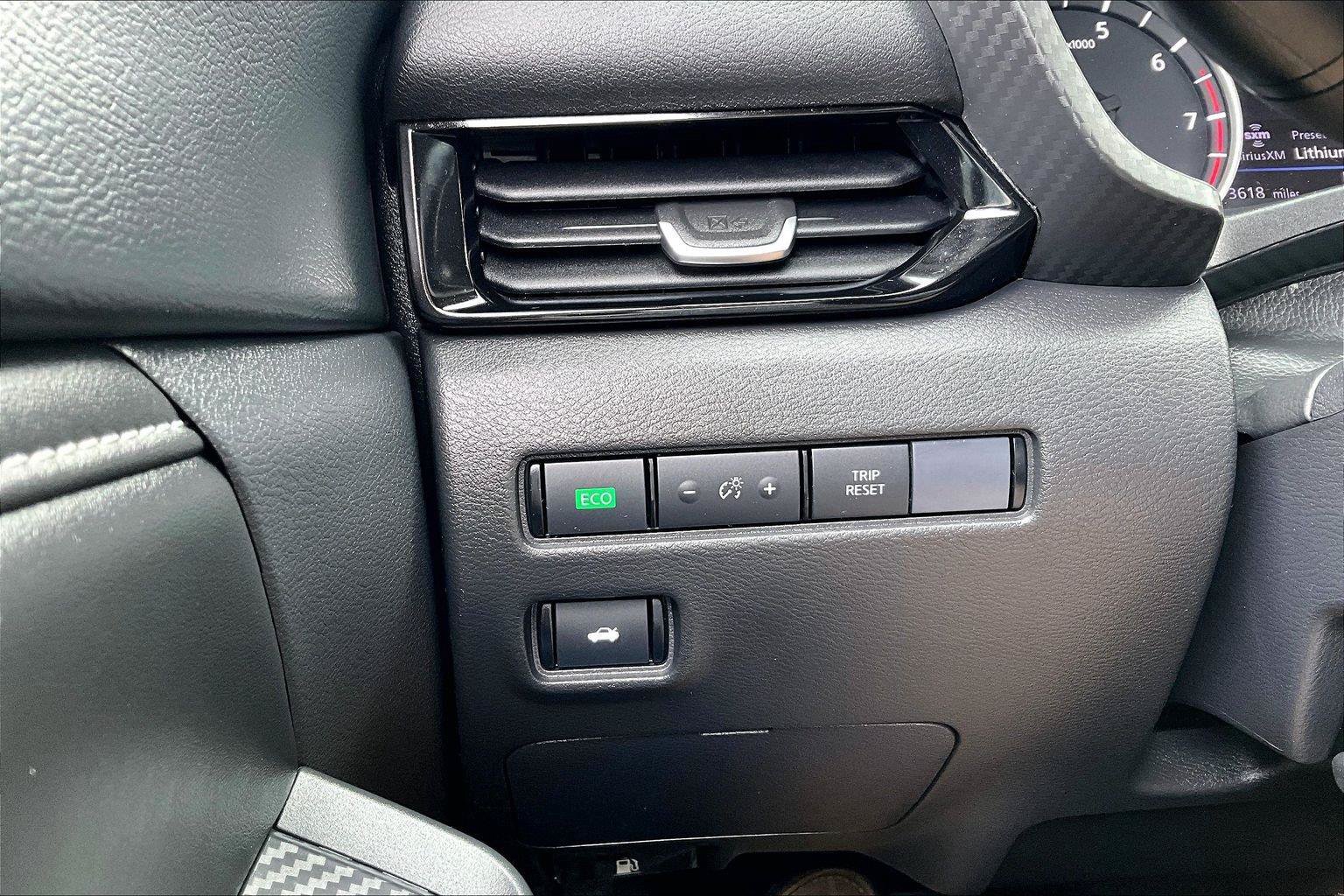 Used 2025 Nissan Sentra SV w/ All-Weather Package FWD image 15