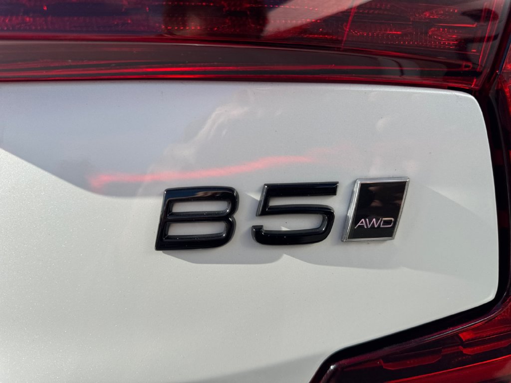 Certified 2024 Volvo S60 B5 Plus w/ Climate Package AWD/4WD image 11