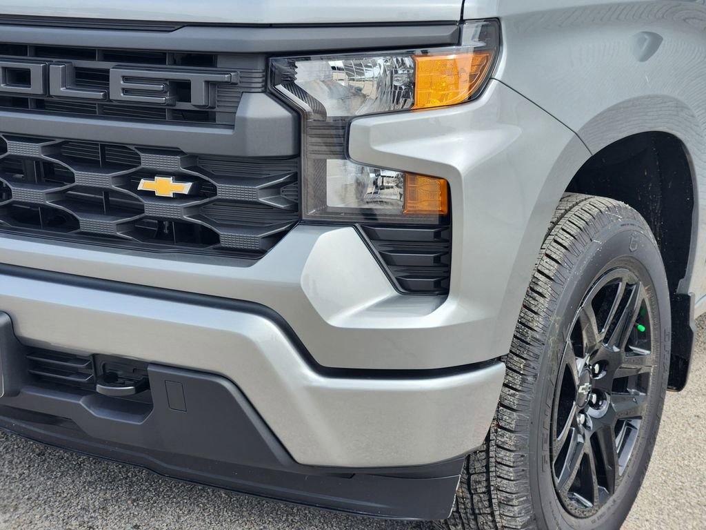 New 2026 Chevrolet Silverado 1500 Custom RWD image 6