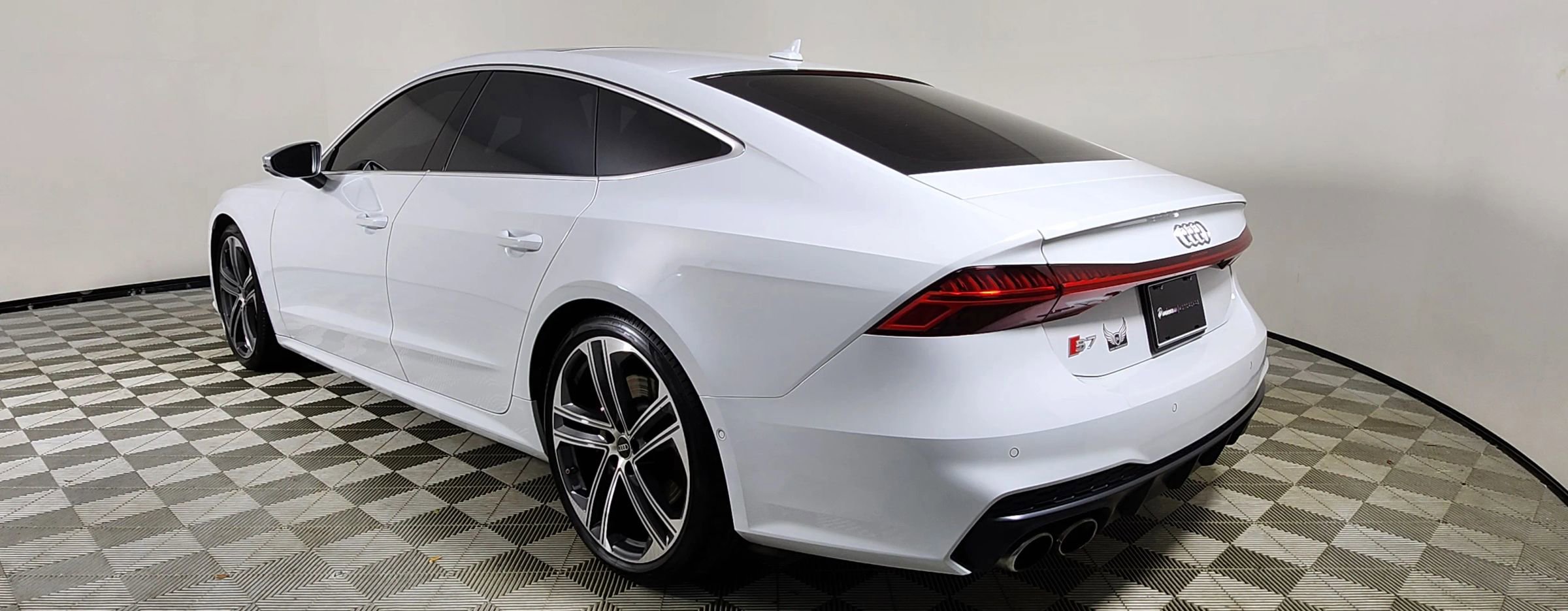 Used 2024 Audi S7 Prestige w/ Prestige Package image 5