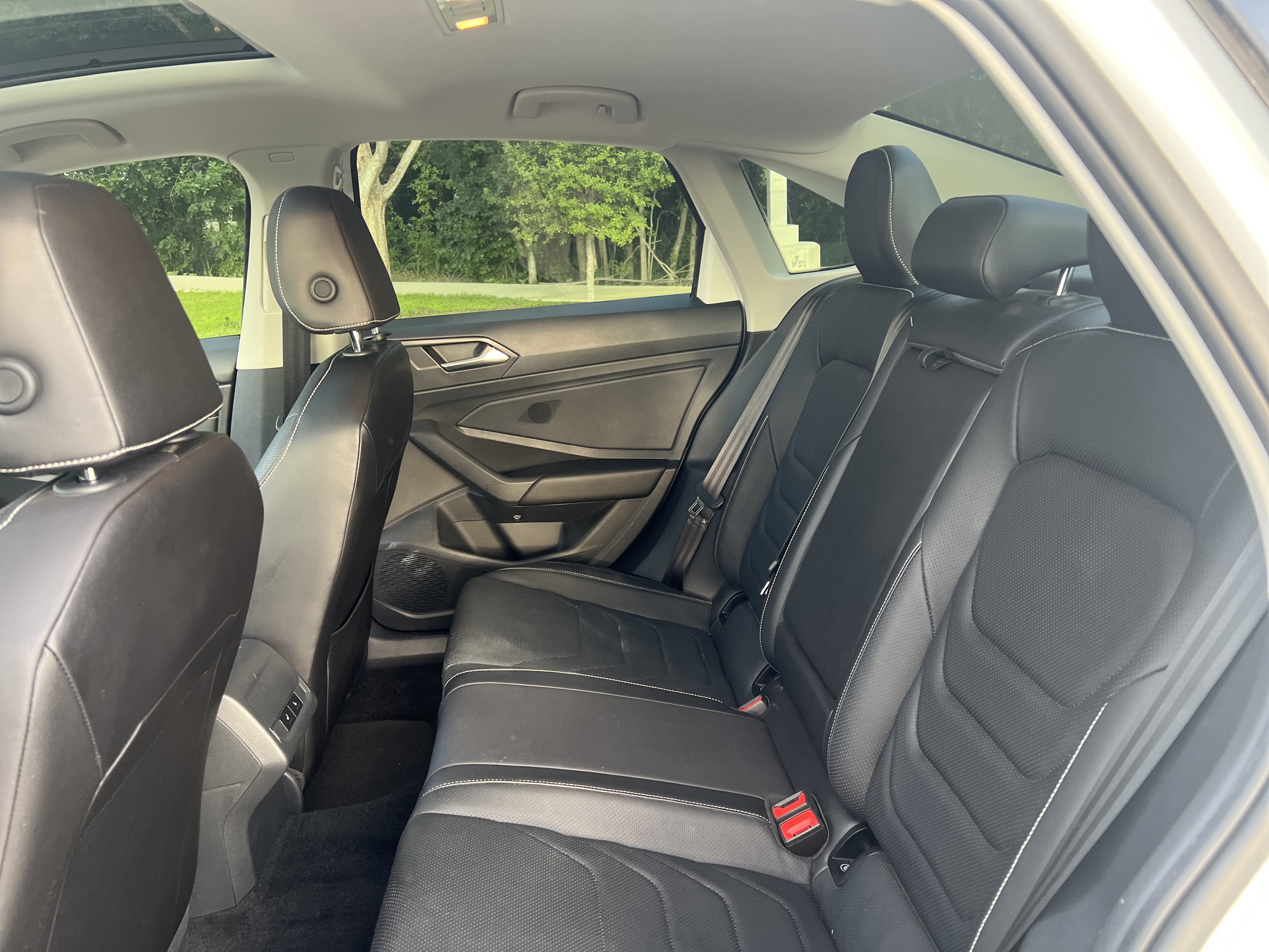 Certified 2022 Volkswagen Jetta SEL FWD image 28