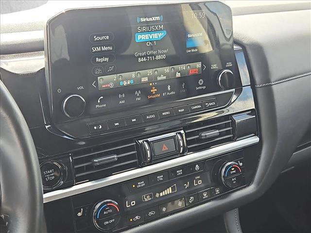 Used 2025 Nissan Pathfinder SL image 14