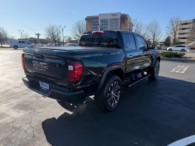 Used 2024 GMC Canyon Denali image 7