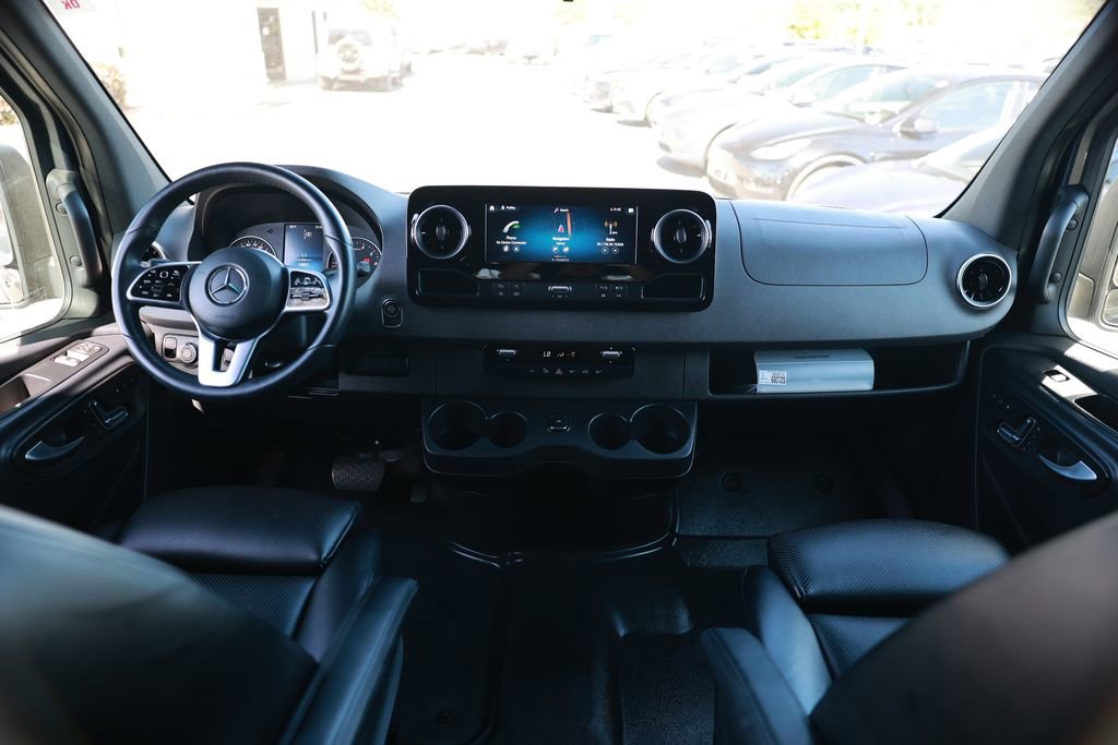 Used 2022 Mercedes-Benz Sprinter 144 Cargo image 26