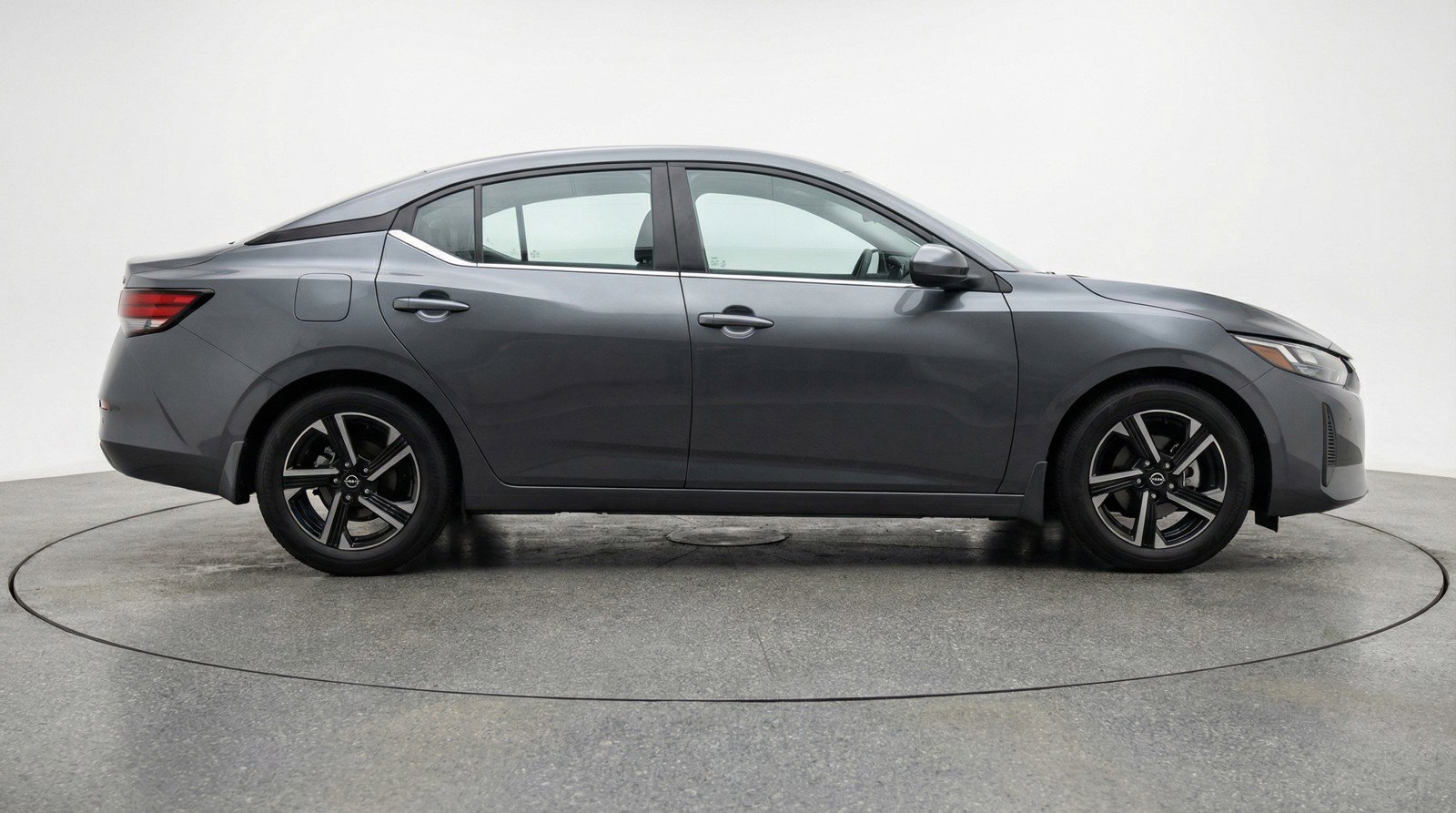 Used 2025 Nissan Sentra SV FWD image 11