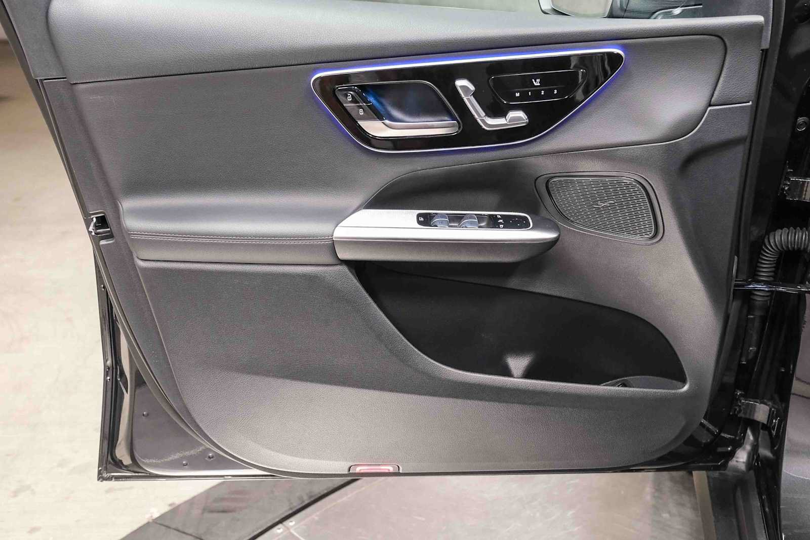 Certified 2026 Mercedes-Benz GLC 300 image 28