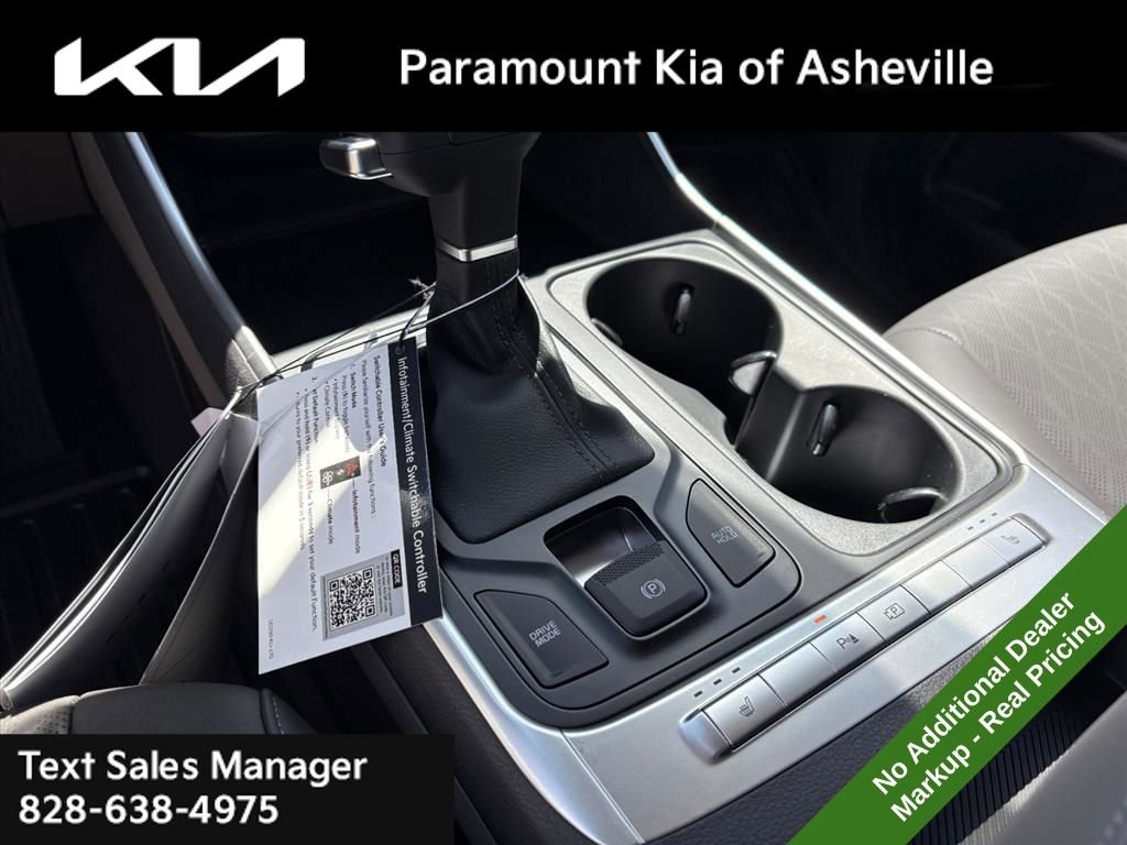 New 2026 Kia Carnival FWD image 27