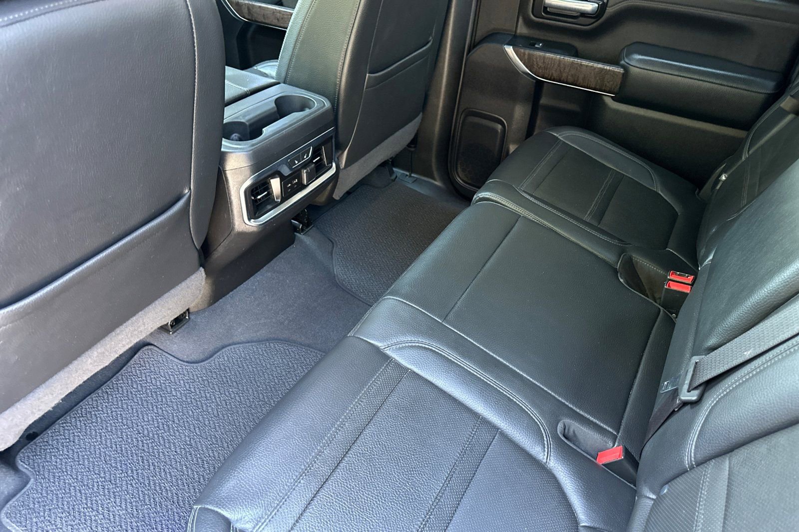 Used 2023 GMC Sierra 2500 Denali w/ Denali Ultimate Package image 12