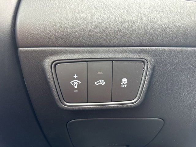 Used 2023 Hyundai Santa Cruz Night image 17