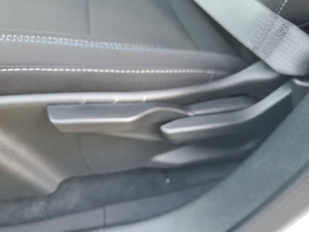 New 2026 Chevrolet Equinox EV LT image 20