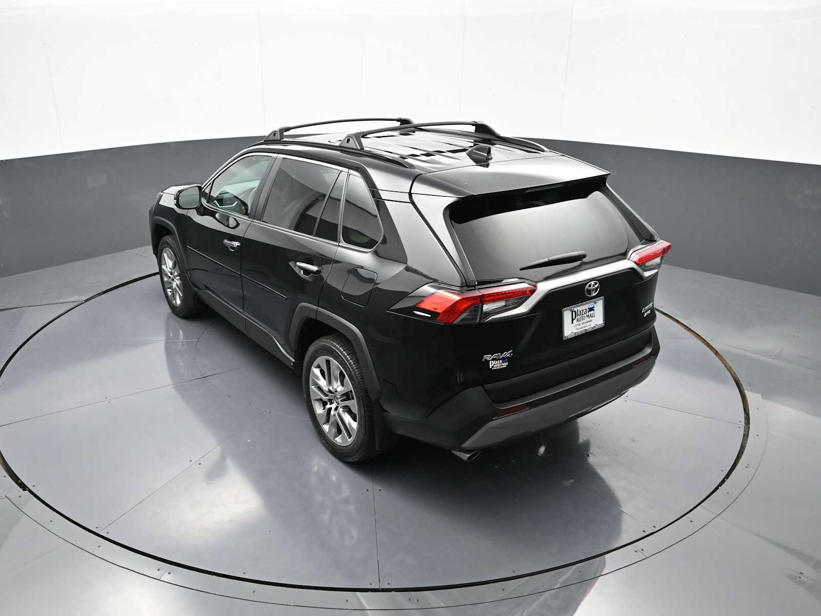 Used 2022 Toyota RAV4 Limited AWD/4WD image 39