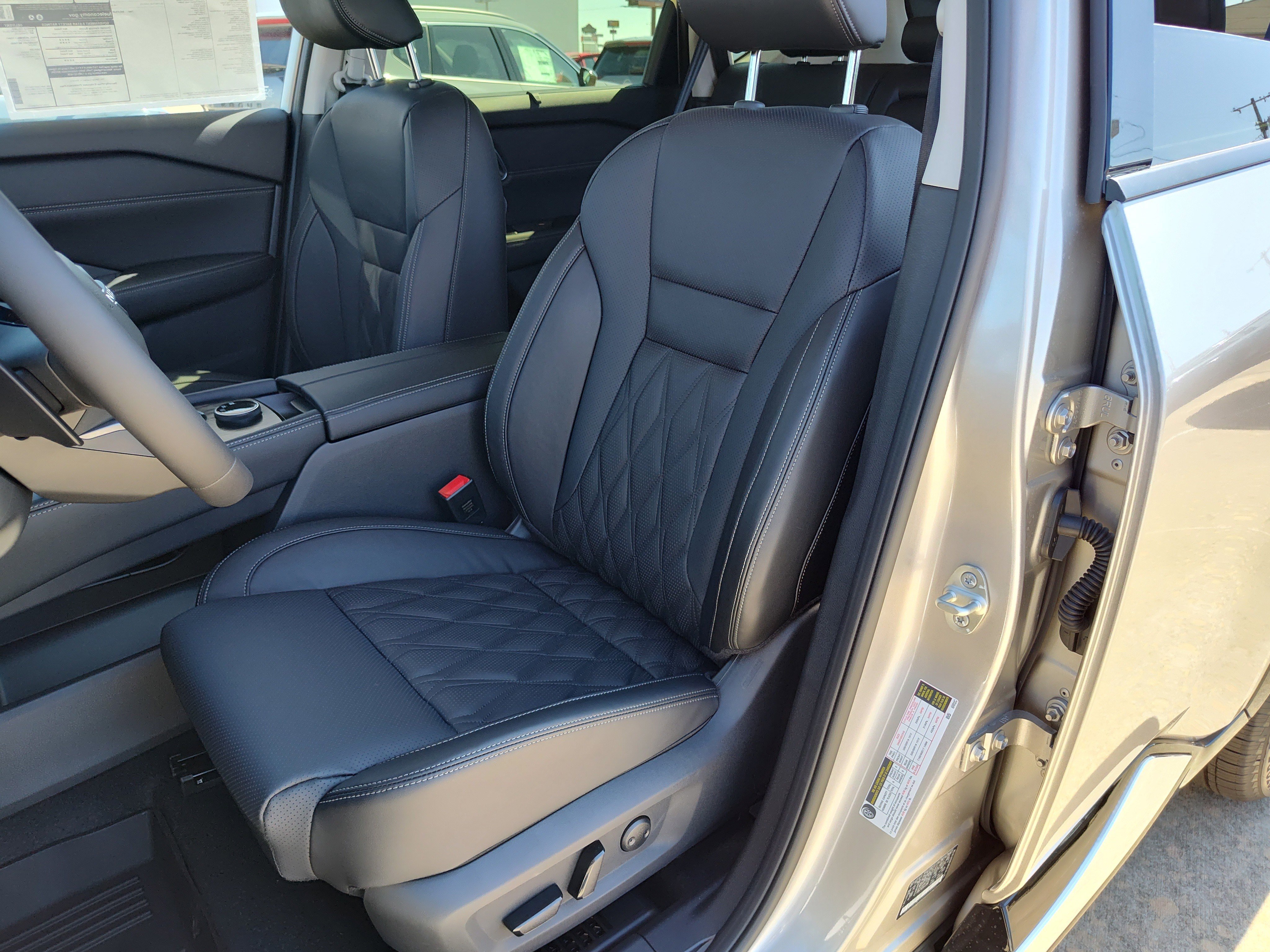 New 2026 Nissan Rogue Platinum w/ Platinum Premium Package image 7