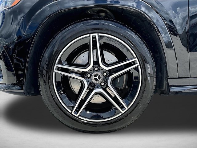 Used 2024 Mercedes-Benz GLS 450 4MATIC image 10
