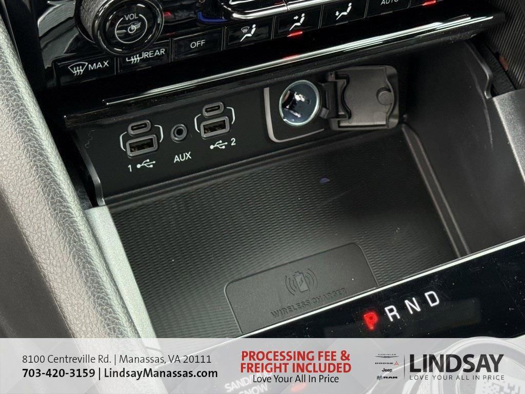 New 2025 Jeep Grand Cherokee L Limited w/ Luxury Tech Group II image 31