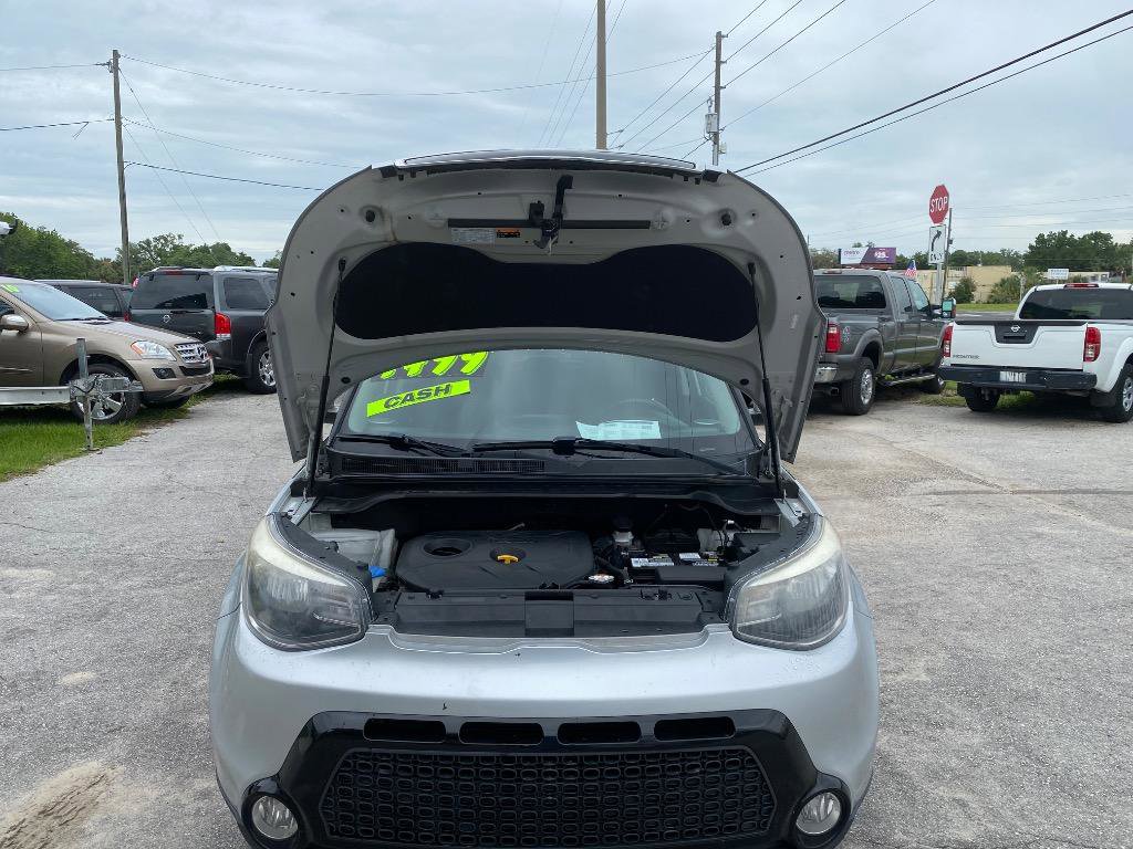 Used 2016 Kia Soul + FWD image 23