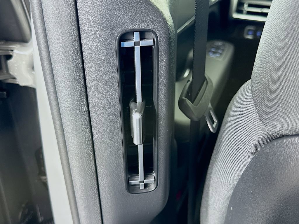 New 2026 Hyundai Santa Fe SE image 17