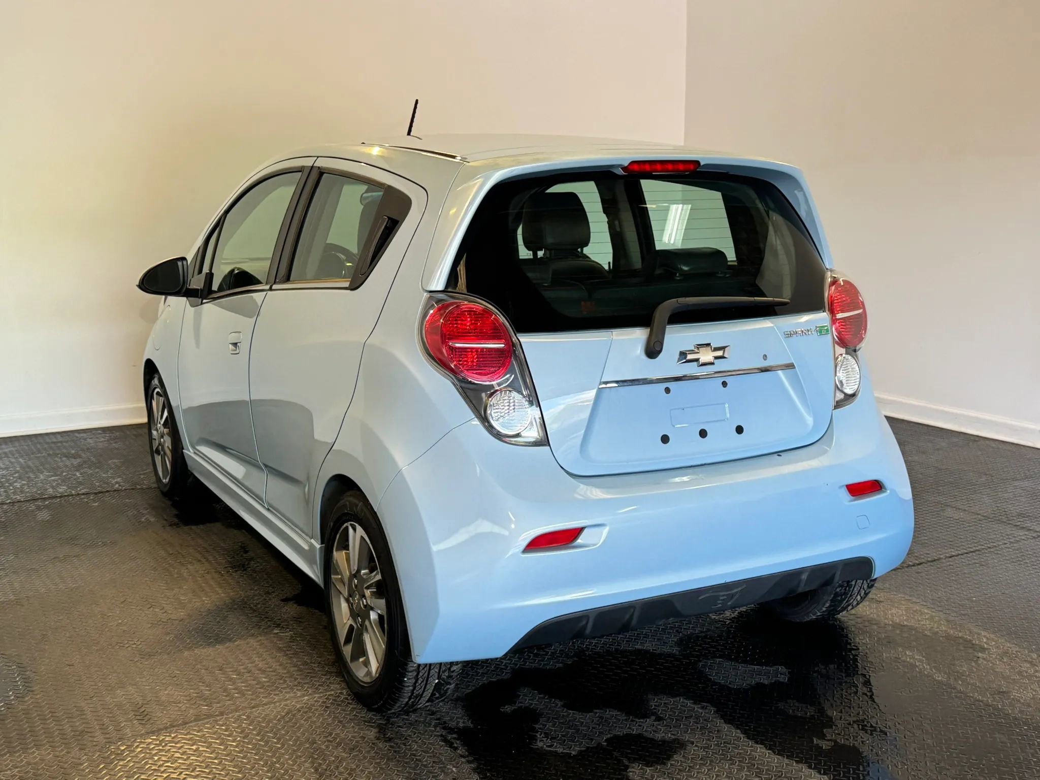 Used 2016 Chevrolet Spark LT FWD image 4
