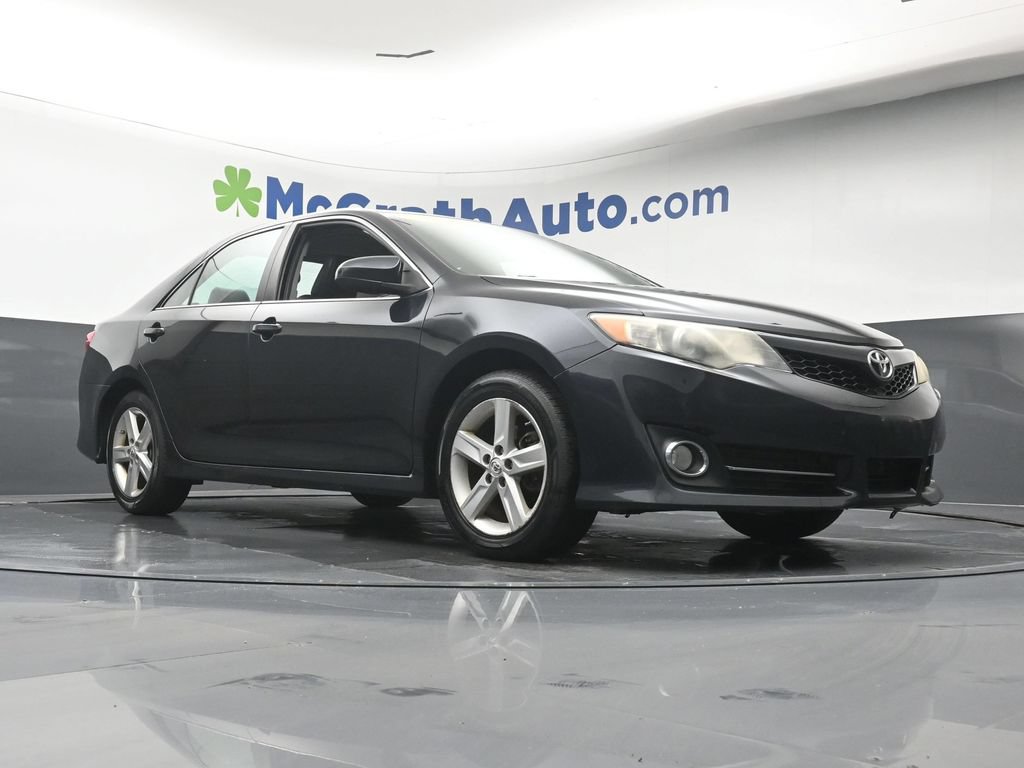 Used 2013 Toyota Camry SE FWD image 25