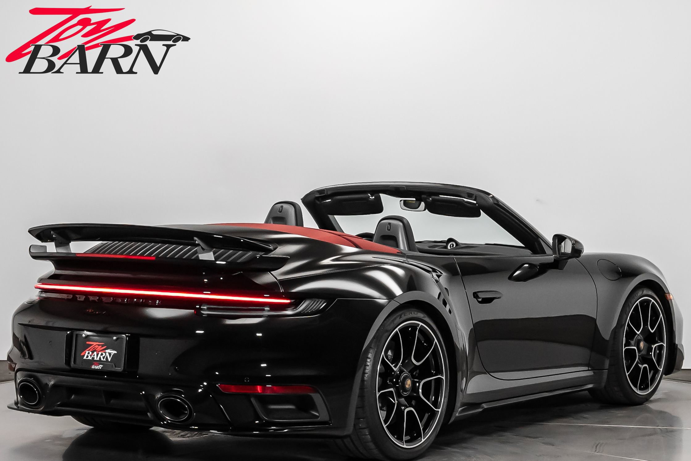 Used 2021 Porsche 911 Turbo S image 5