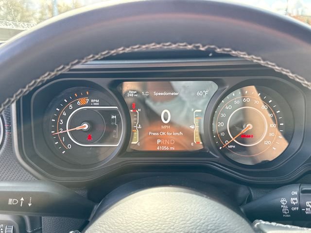 Used 2025 Jeep Wrangler Unlimited Rubicon image 27