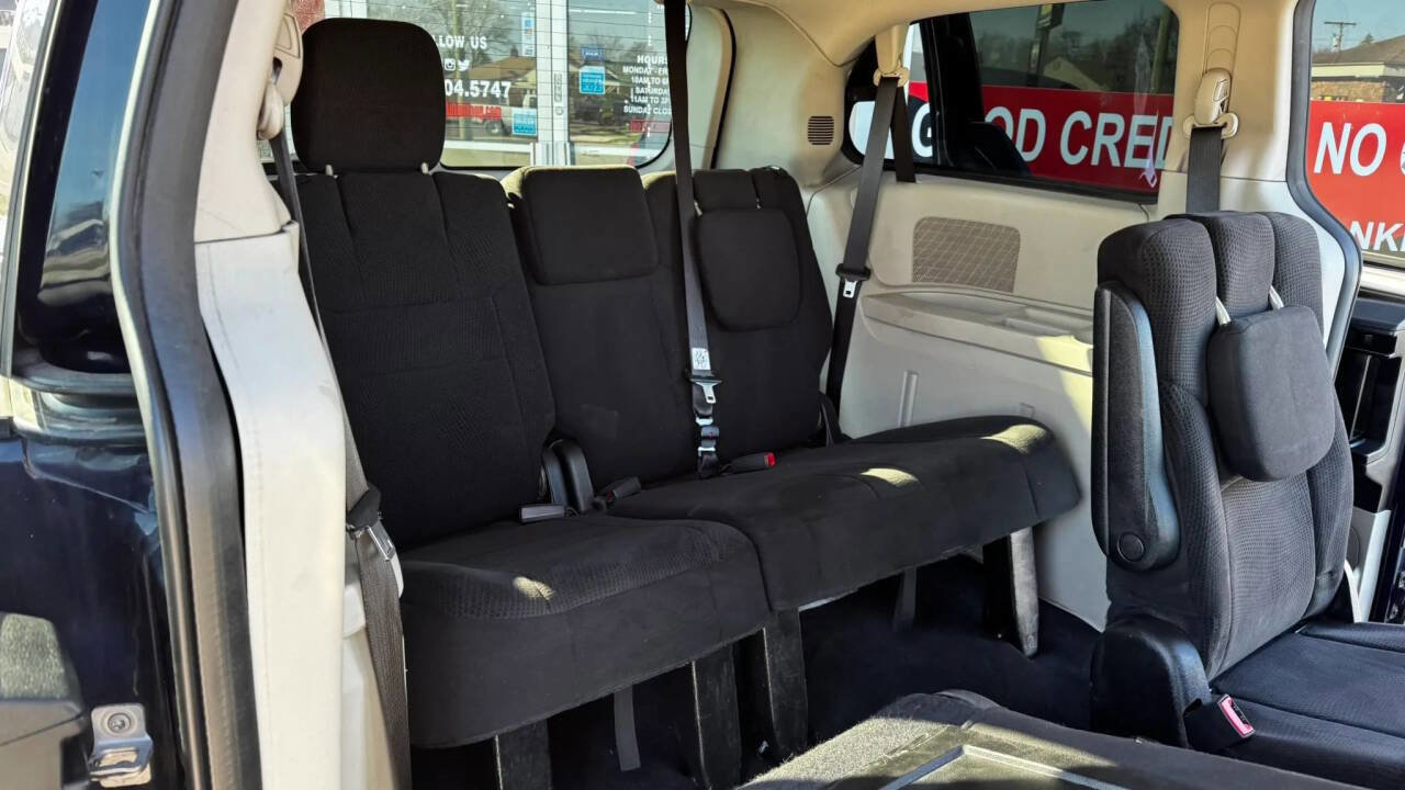 Used 2013 Dodge Grand Caravan SE image 20