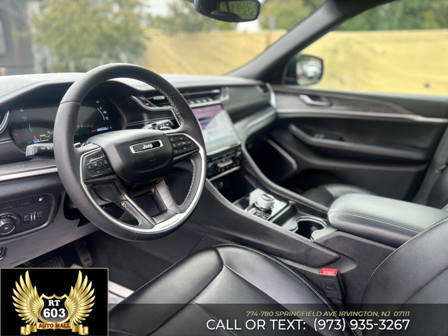 Used 2024 Jeep Grand Cherokee Limited 4xe AWD/4WD image 18