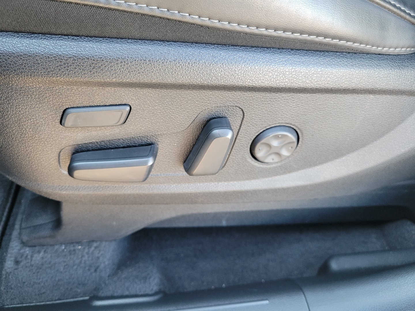 Used 2024 Kia Telluride SX Prestige X-Line image 17