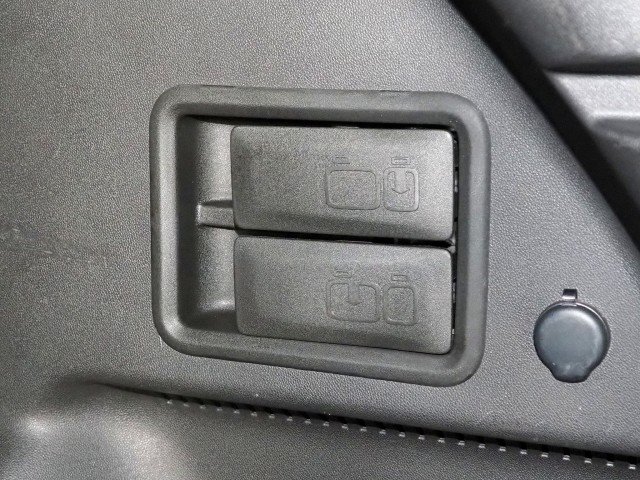 Used 2022 Chevrolet Equinox LT FWD image 39