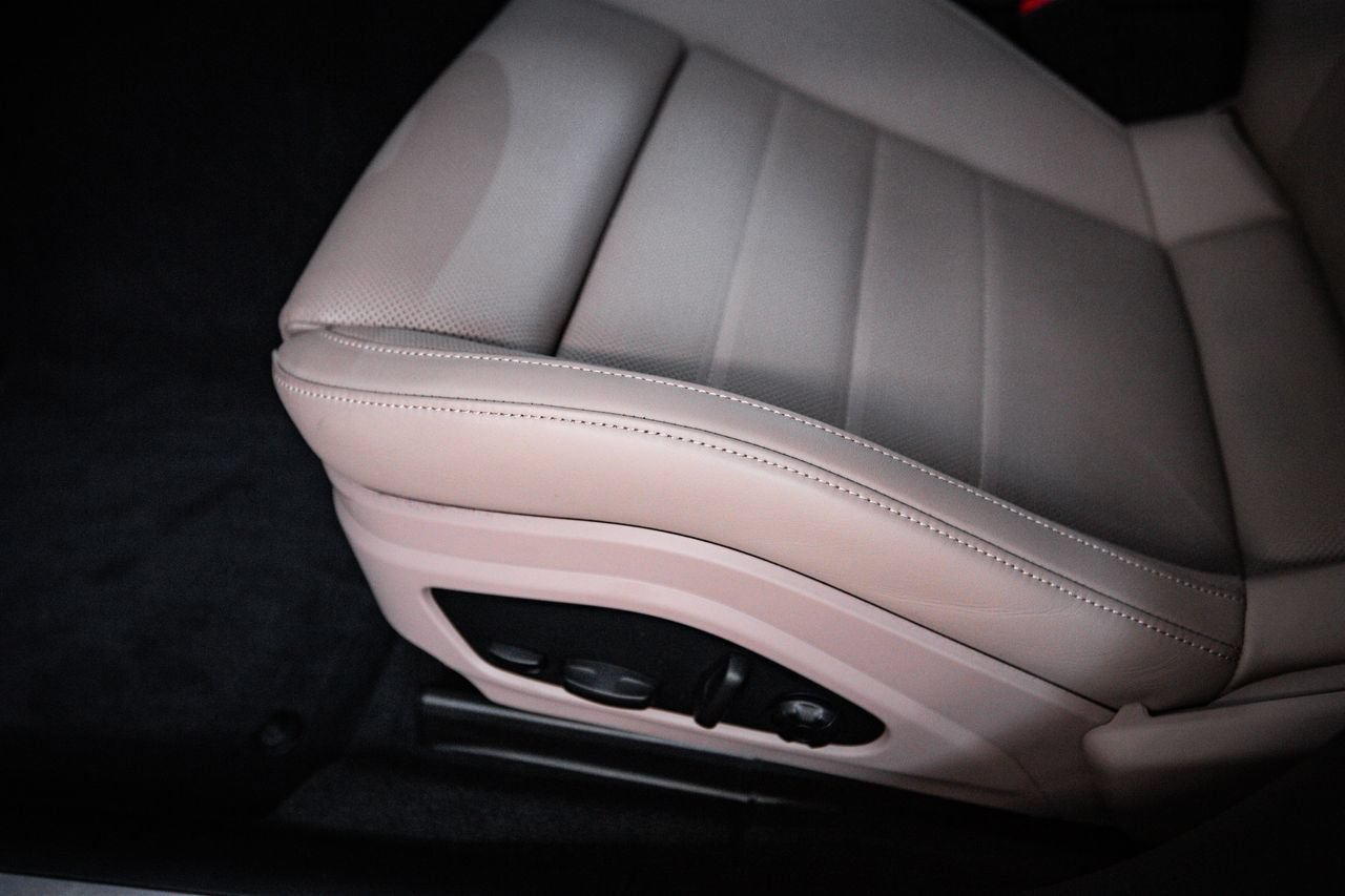 Certified 2026 Porsche Panamera 4 E-Hybrid AWD/4WD image 14