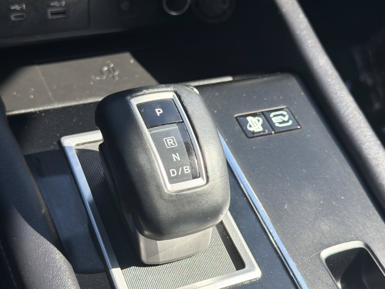 Used 2024 Mitsubishi Outlander 4WD Plug-In Hybrid image 26