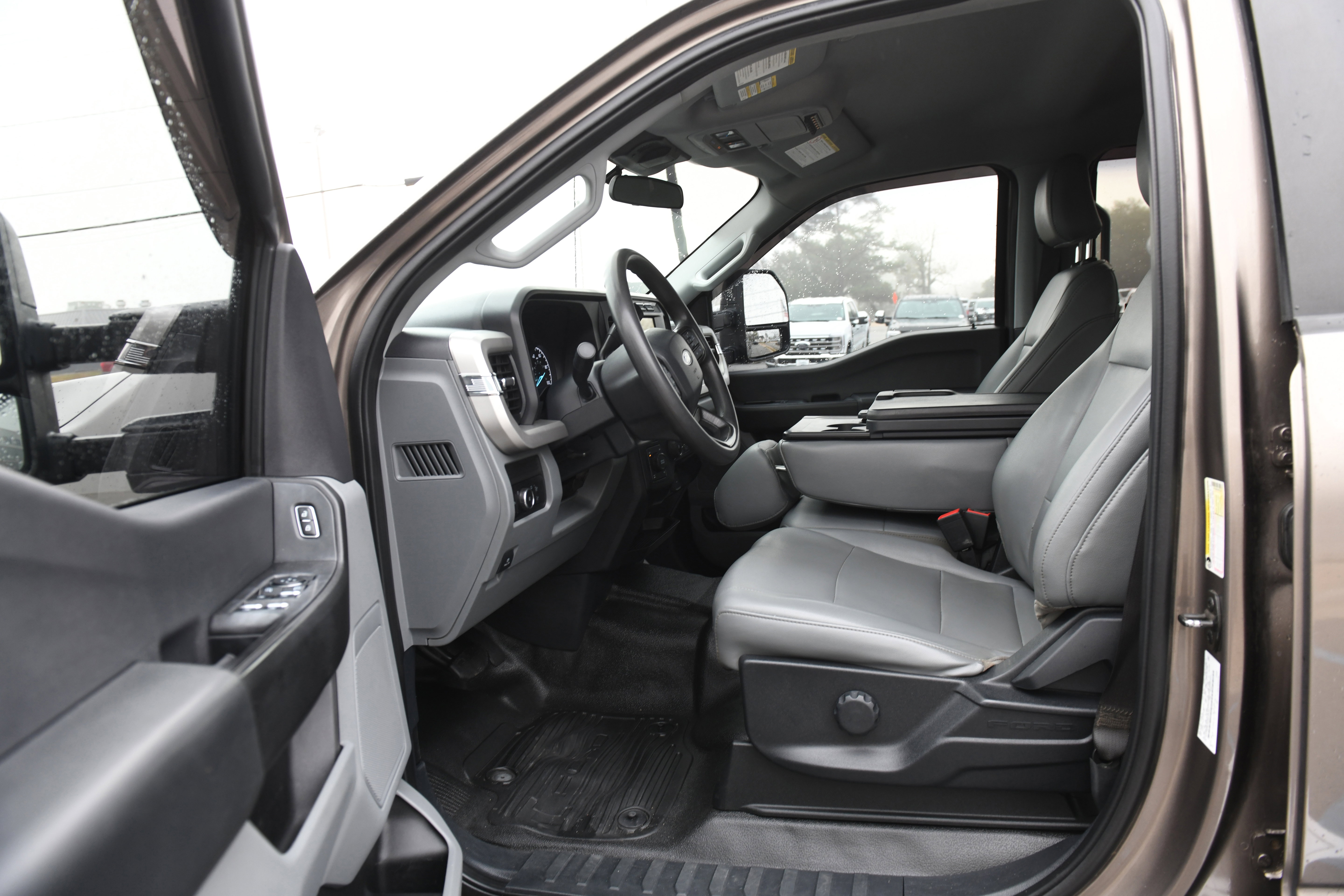 Used 2023 Ford F250 XL w/ XL Off-Road Package image 27