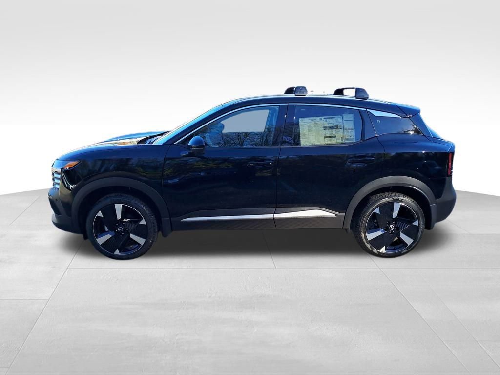 New 2026 Nissan Kicks SR w/ Cold Weather Package image 2