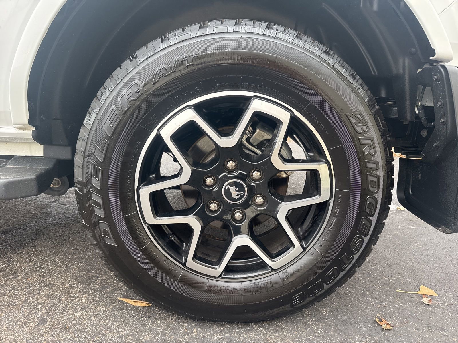 Used 2023 Ford Bronco Outer Banks image 12