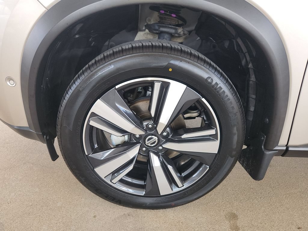 Certified 2021 Nissan Rogue Platinum FWD image 33