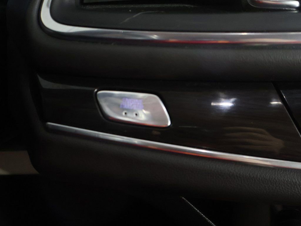 Used 2023 Buick Enclave Essence image 42