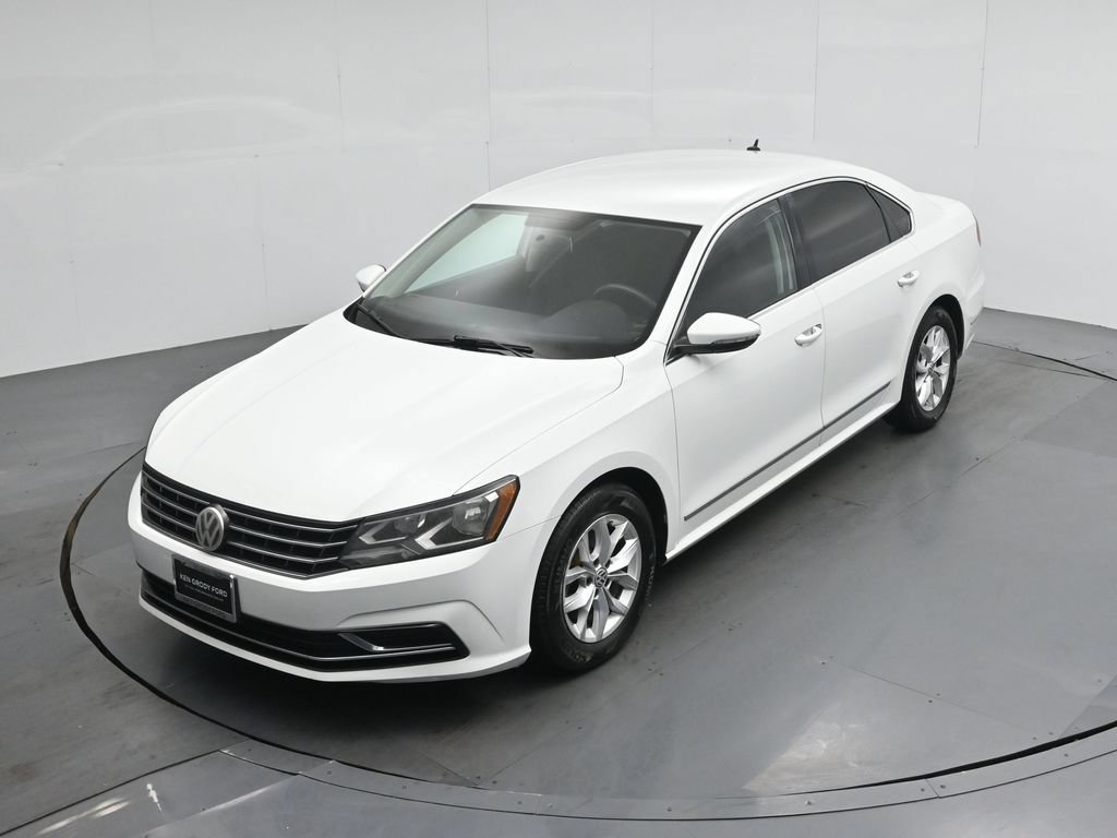 Used 2017 Volkswagen Passat 1.8T S FWD image 37