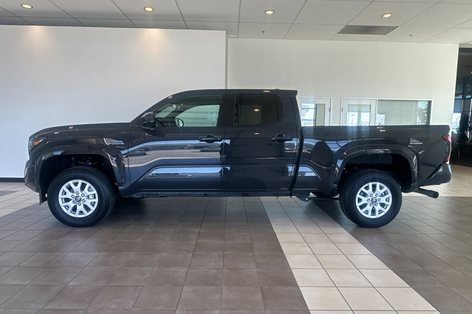 Certified 2026 Toyota Tacoma SR5 RWD image 7