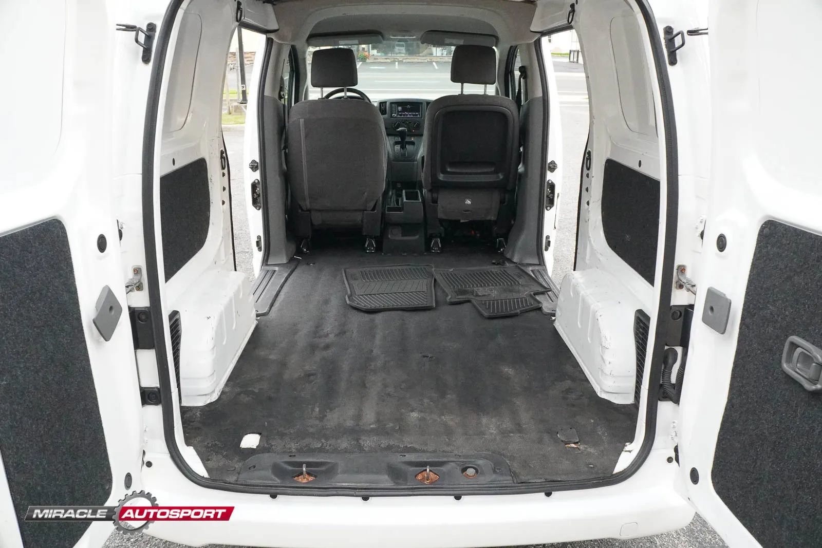 Used 2021 Nissan NV200 S FWD image 25