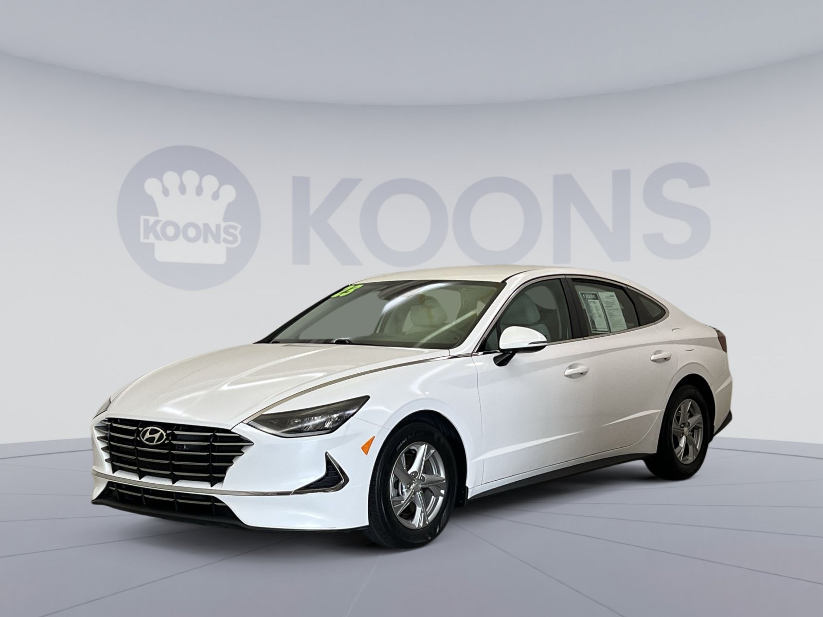 Used 2023 Hyundai Sonata SE w/ Preferred Accessory Package FWD image 4