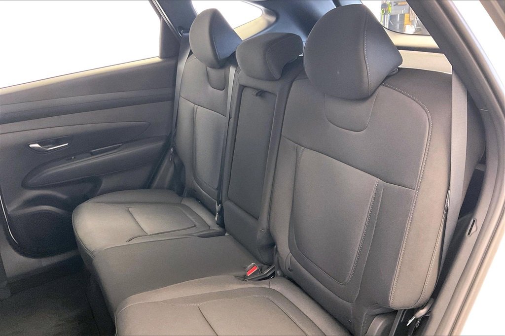 New 2025 Hyundai Tucson SE image 10