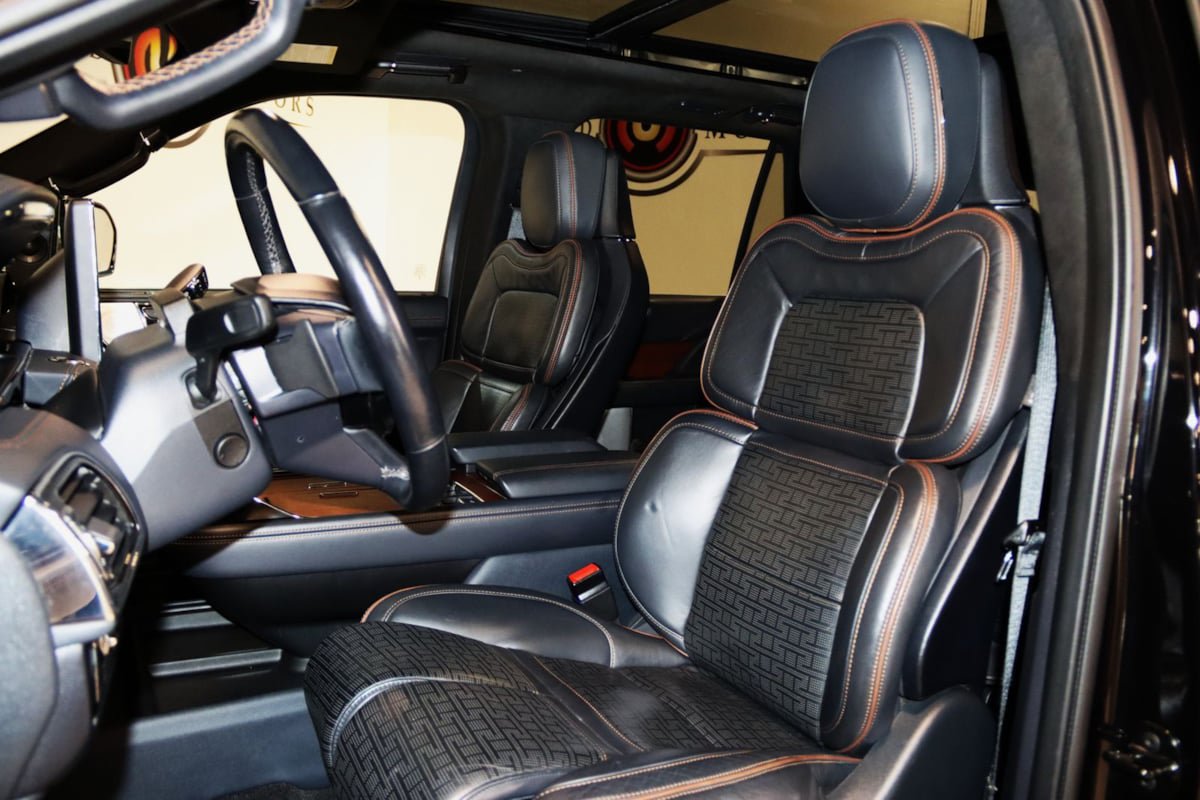 Used 2024 Lincoln Navigator L Black Label AWD/4WD image 35