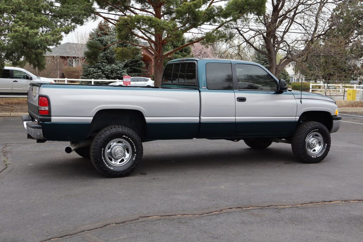Used 1996 Dodge Ram 2500 Truck ST image 4