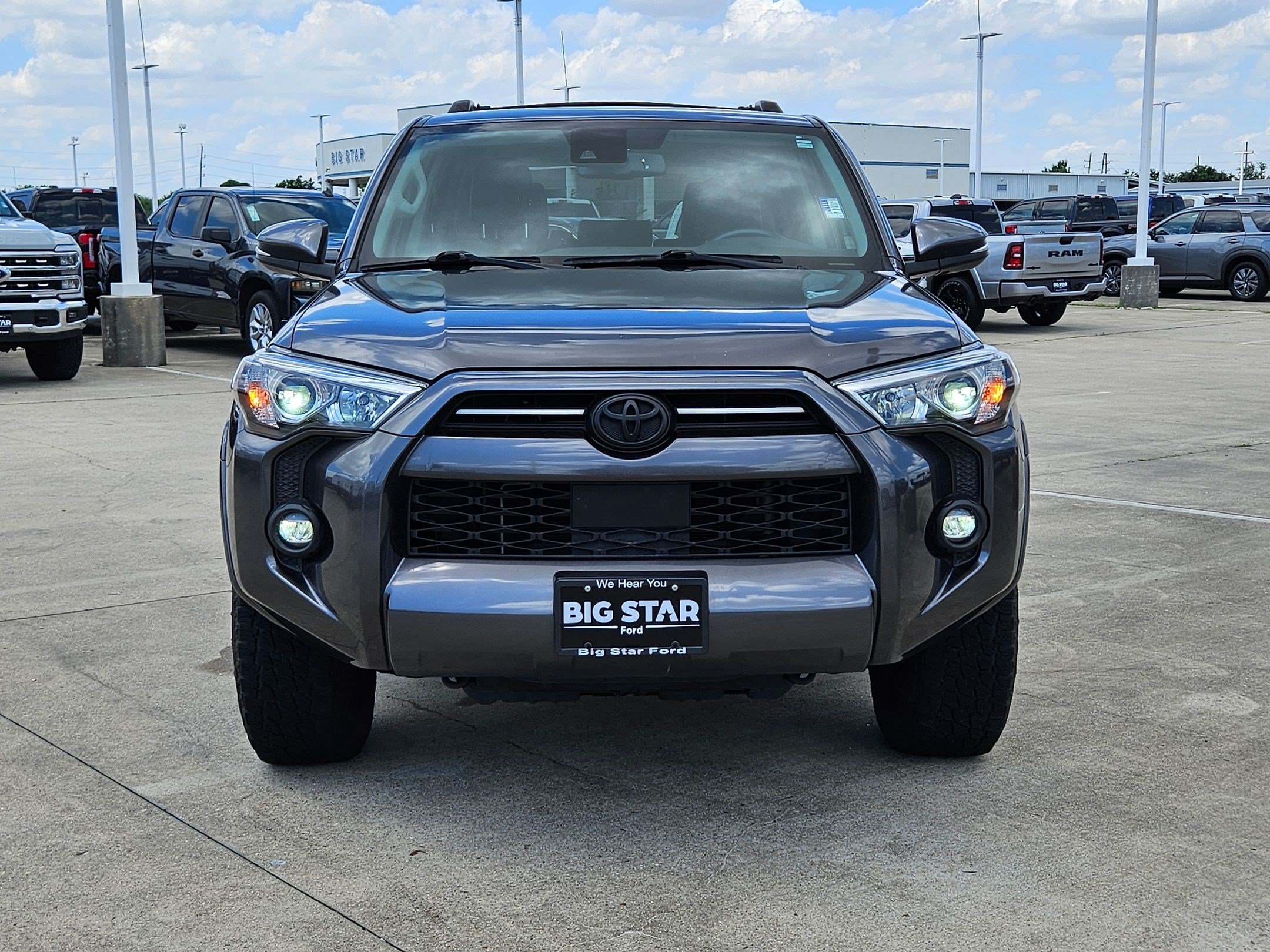 Used 2023 Toyota 4Runner SR5 Premium w/ Moonroof Package RWD image 9
