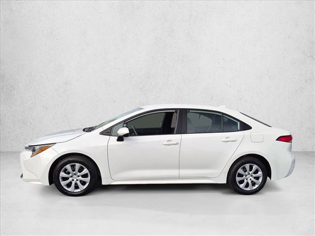 Used 2022 Toyota Corolla LE w/ Carpet Mat Package (TMS) FWD image 2