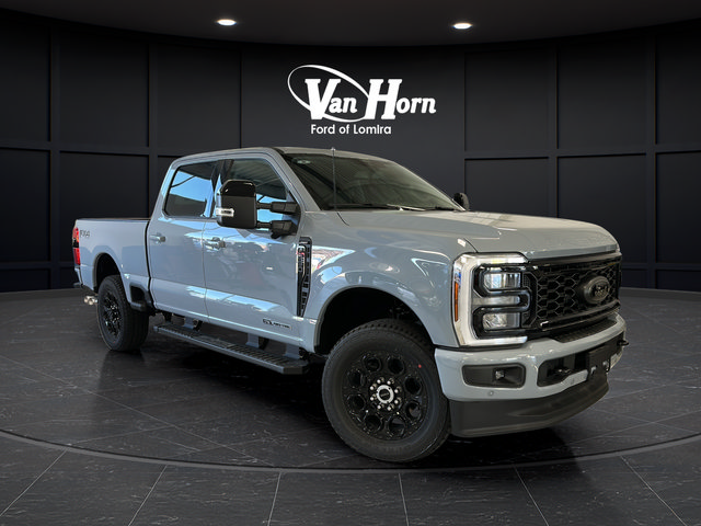 New 2026 Ford F250 Lariat w/ Black Appearance Package